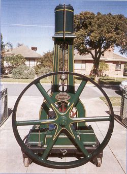 Vertical Steam Engine No 1402